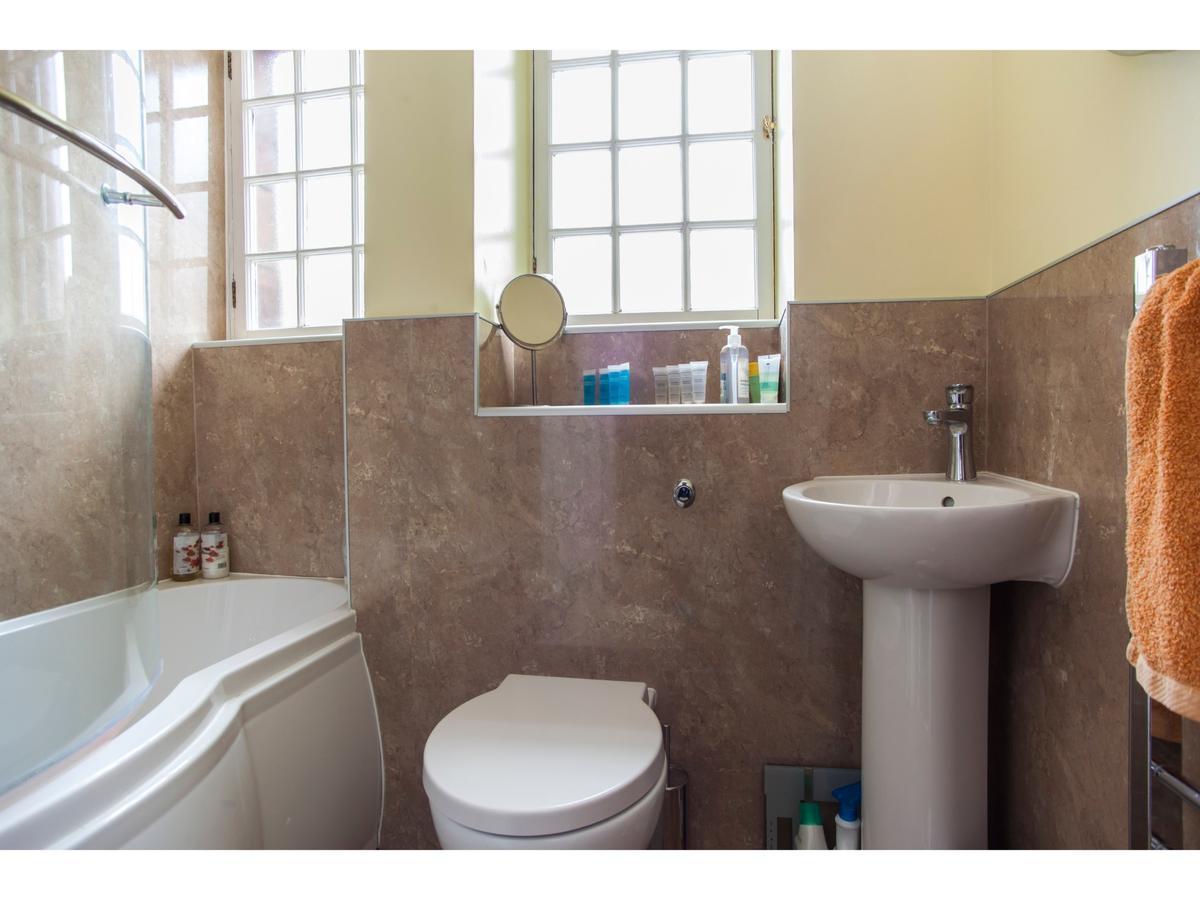 Historic Dean Village Treasure, Sleeps 4 Edinburgh Eksteriør billede
